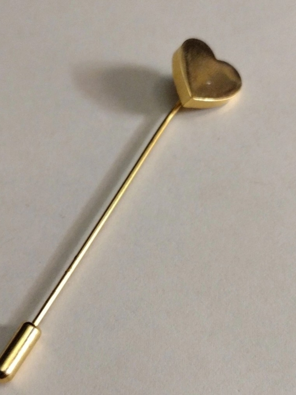 Vintage Heart Shape Stick Lapel Pin Gold Tone Metal Brooch Elegant Design
